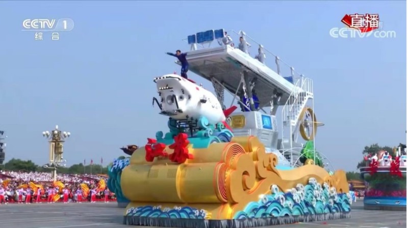 天安门游行彩车闪耀亮相的背后，你所不知道的“集创芯”